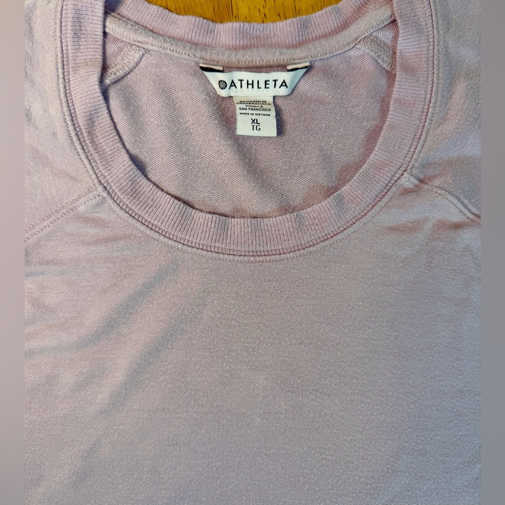 Athleta Women’s Lavender Sweatshirt Top Size XL Casual, Athleisure - Picture 2 of 7